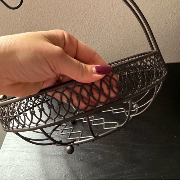 Fruit Basket Banana Hanger Beautiful Decorative Design Black Metal - Picture 4 of 4